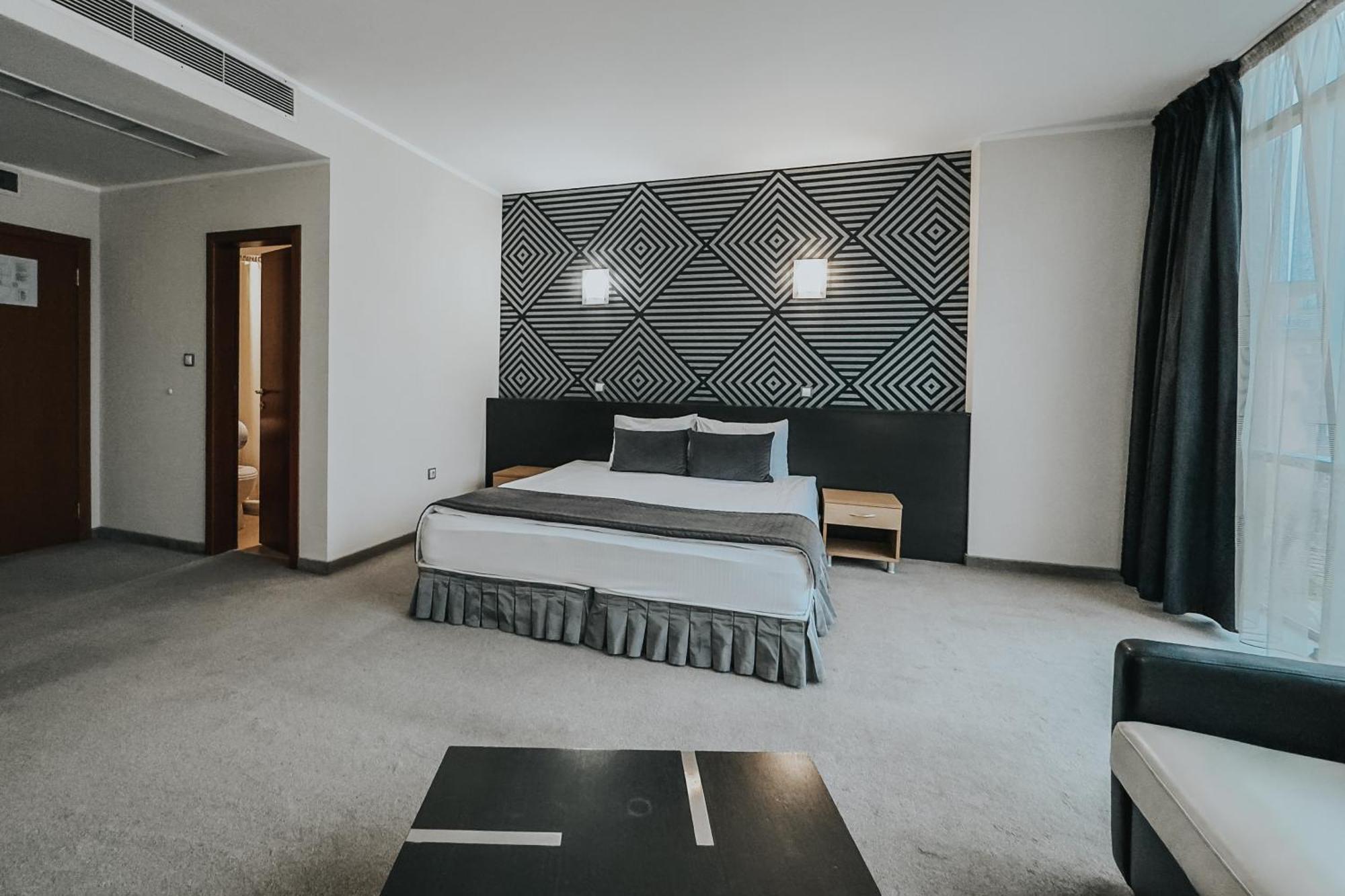 Hotel Noris Plovdiv Exteriér fotografie
