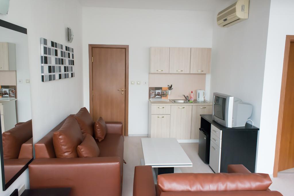 Hotel Noris Plovdiv Pokoj fotografie