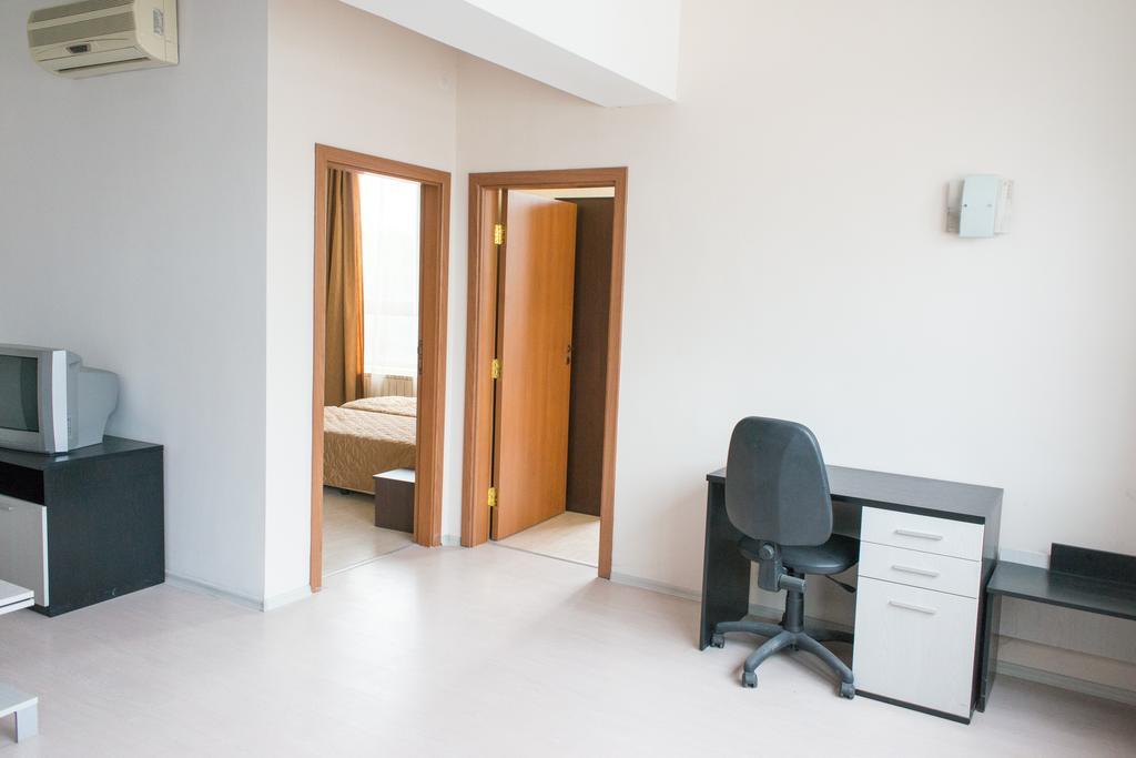Hotel Noris Plovdiv Pokoj fotografie